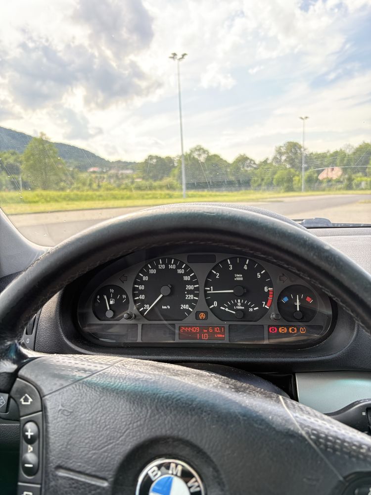 BMW e46 2.0 | 2001 | 244k przebiegu | dobre wyposażenie | OPIS
