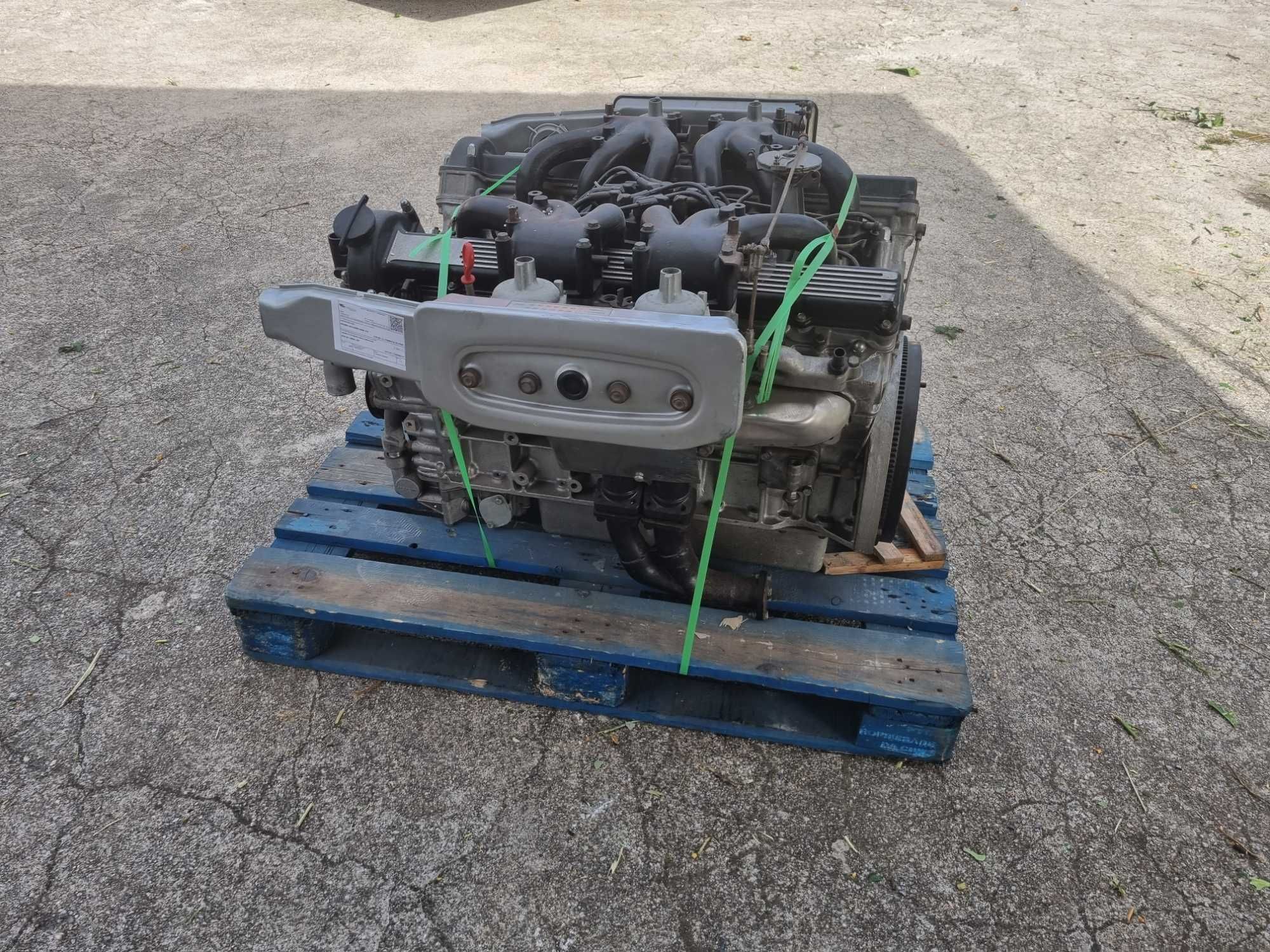 Motor Jaguar XJ12