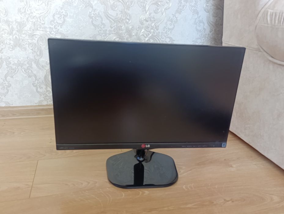 Монітор LG 23MP65 (23", IPS, Full HD)