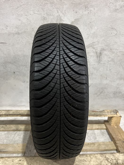 175/65/15 84H Goodyear Vector4Seasons Opona Pojedyncza