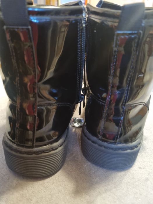 Buty półbuty czarne lakierkowe r.30 Nelli blue
