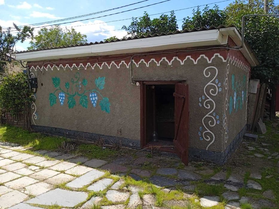 Продам будинок і земельну ділянку в Оліївці (8 км від Житомира).