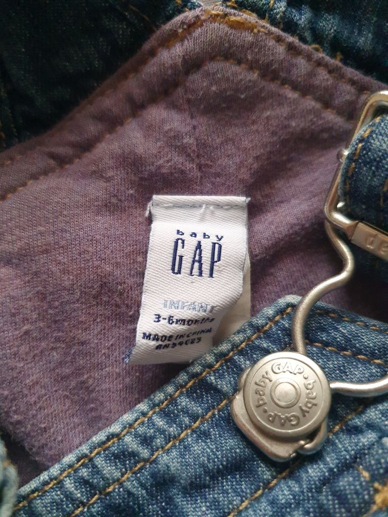 Spodnie ogrodniczki jeansowe GAP 62/68