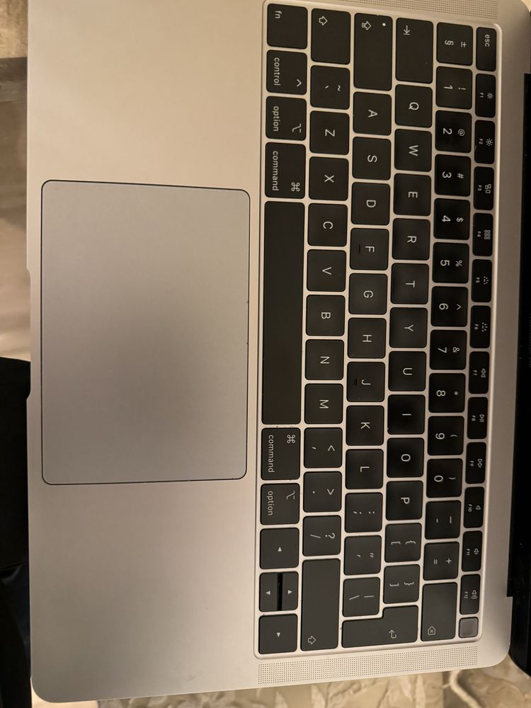 Macbook Air 256gb 8gb RAM 2018