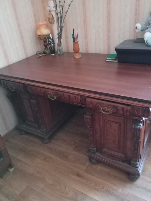 Антикварний письмовий стіл, Німеччина