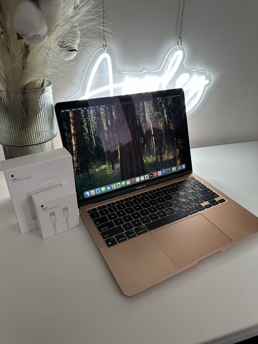Идеал Macbook Air 13 M1 Gold 8/256Gb