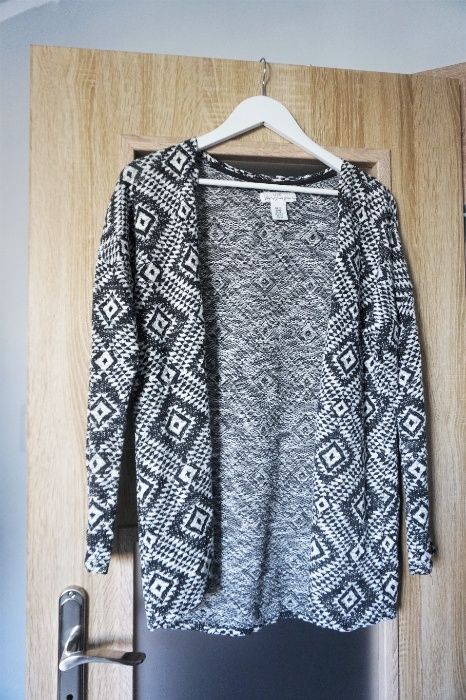 S 36 H&M sweterek kardigan we wzór print tumblr basic