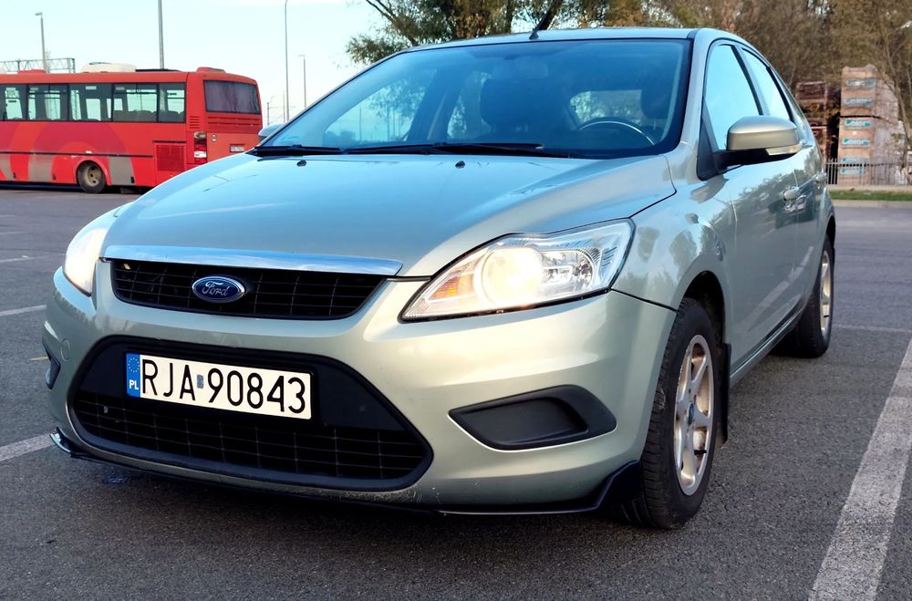 Ford Focus 2008/09 1.6 benzyna 101 KM Drugi Właściciel salon Polska
