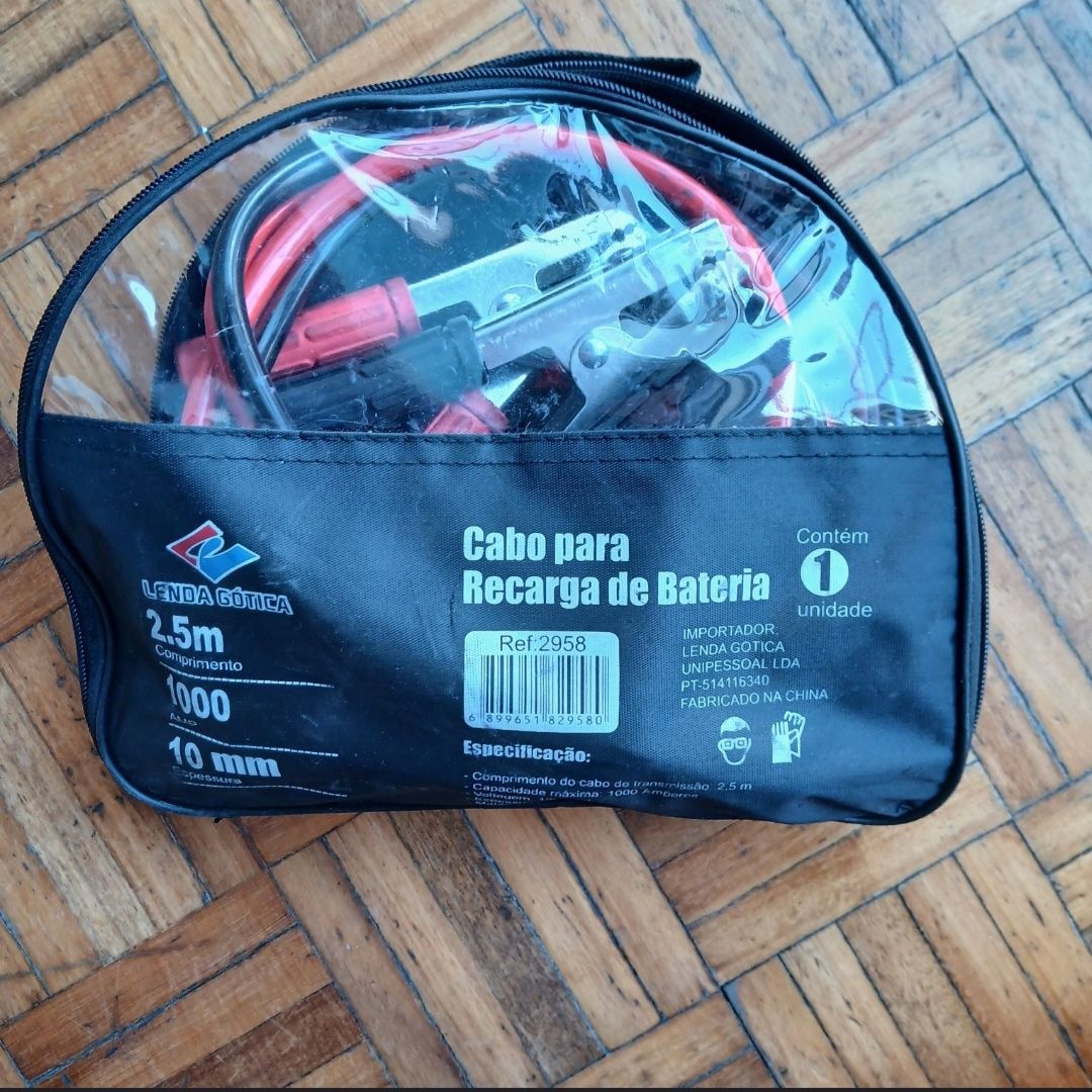 Cabo para recarga de bateria