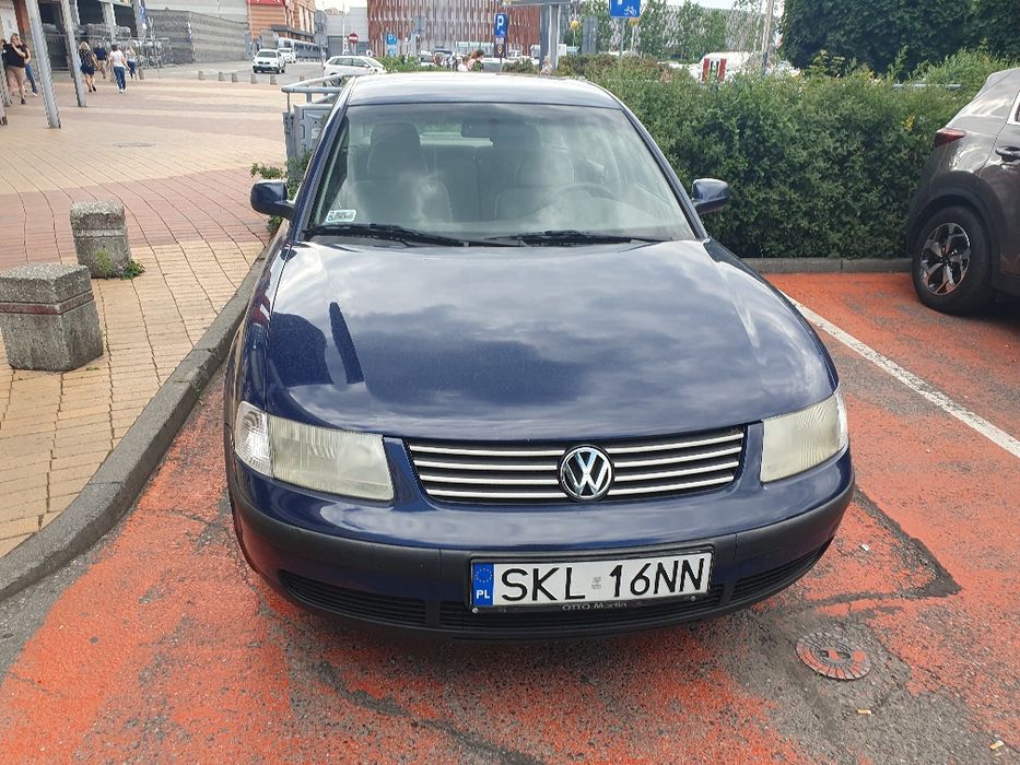 Volkswagen Passat B5 1.6 BENZYNKA