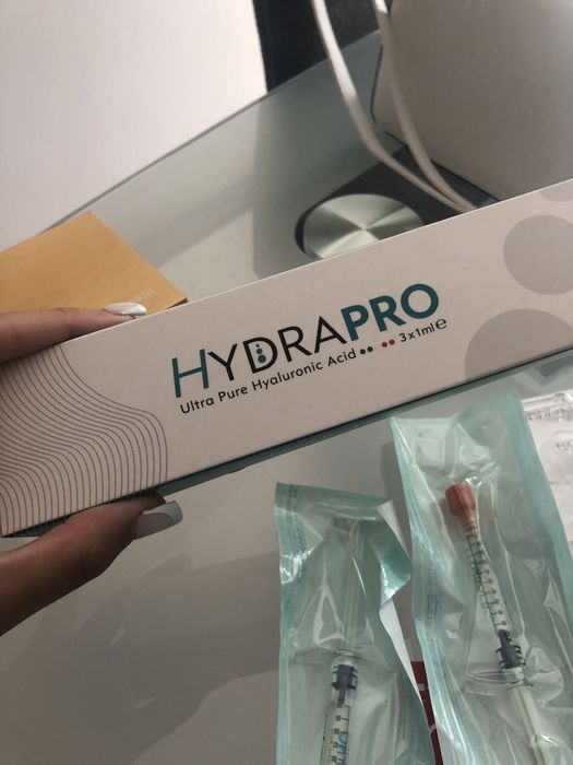 hyaluron pen + seringas + ácido hialuronico