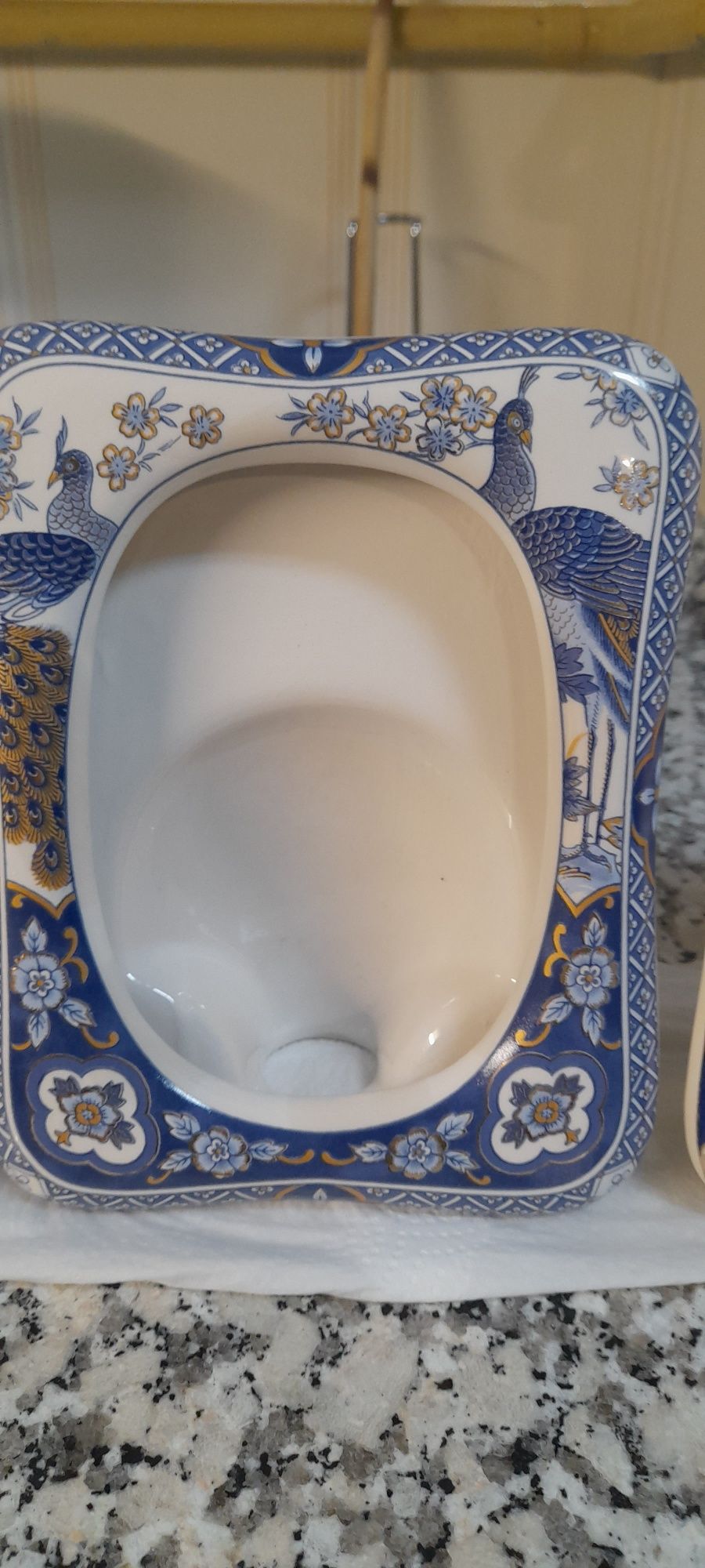 Molduras em porcelana