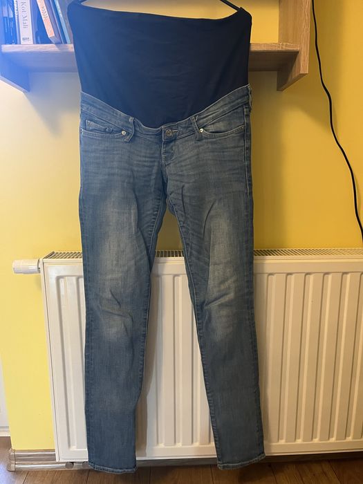 Sprzedam zestaw ubrań ciążowych