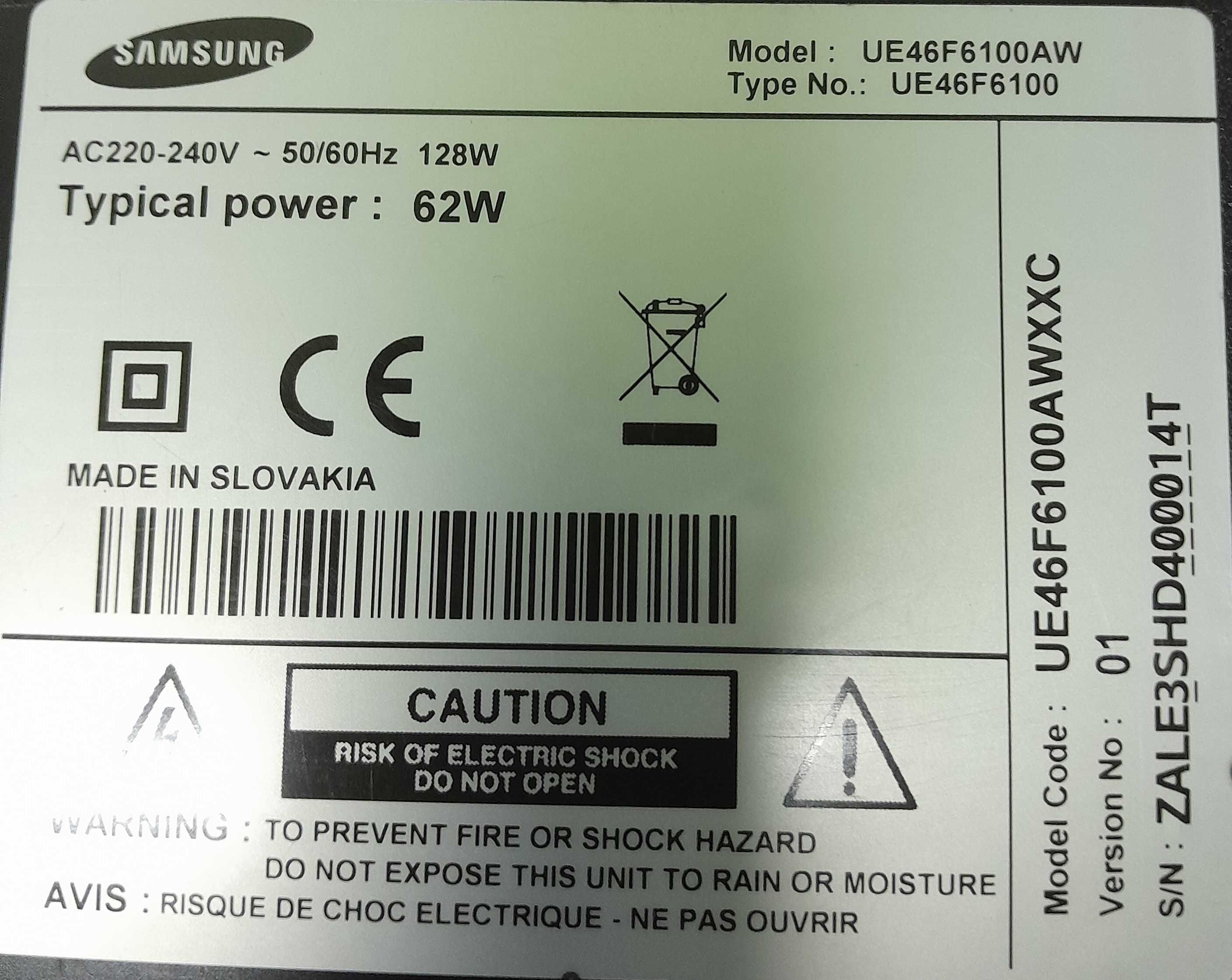 Televisão Samsung UE46F6100AW vendo todas as peças