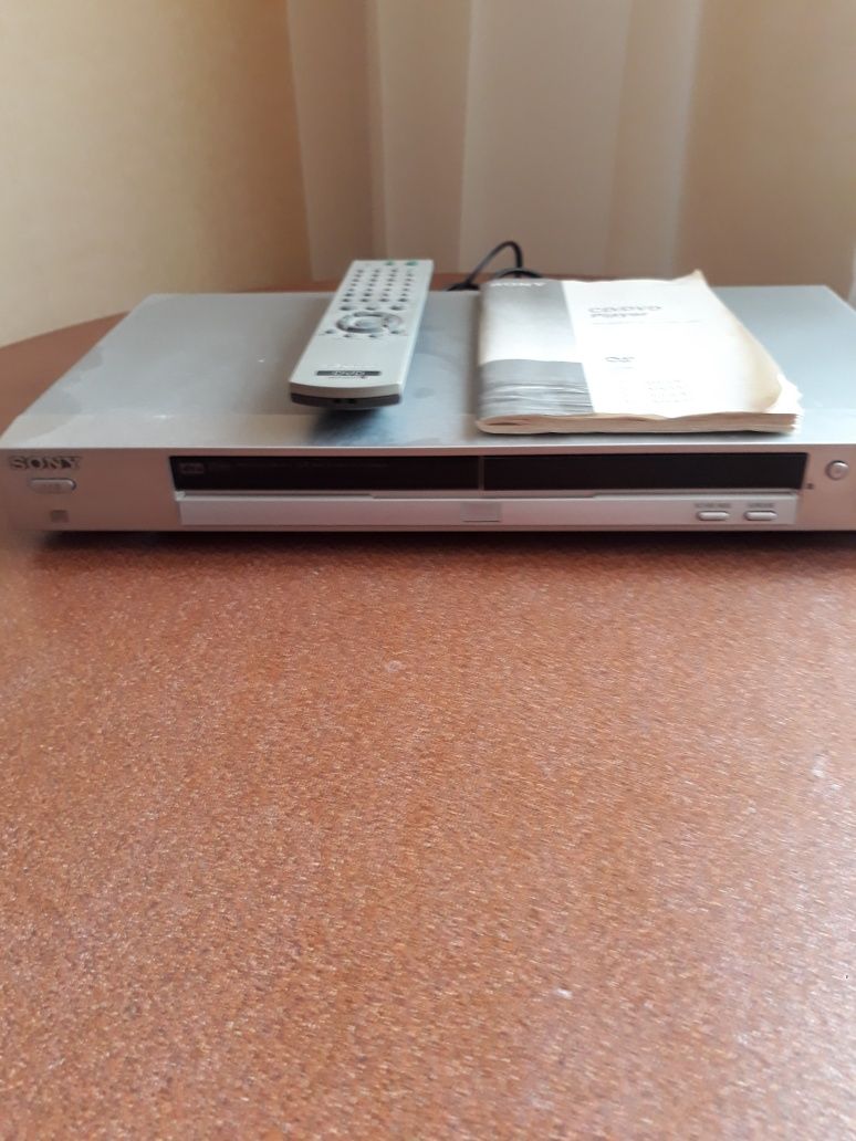 Продам стерео  DVD великой фирмы SONY