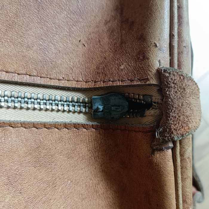 Torba podróżna skórzana vintage jamnik retro walizka