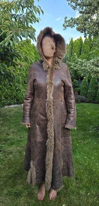 Kożuch damski długi.