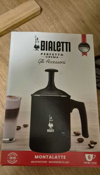Manualny spieniacz do mleka Bialetti