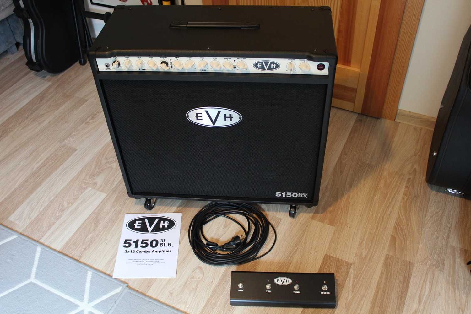 Praktycznie nowy wzmacniacz EVH 5150 III 50 Watt, 212. Pokrowiec.