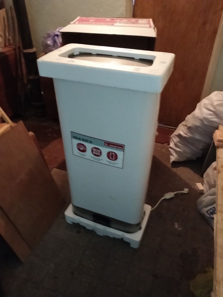 Бойлер Ariston evo 80