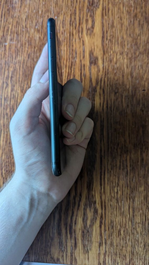 Apple iPhone 7 32 АКБ-100%