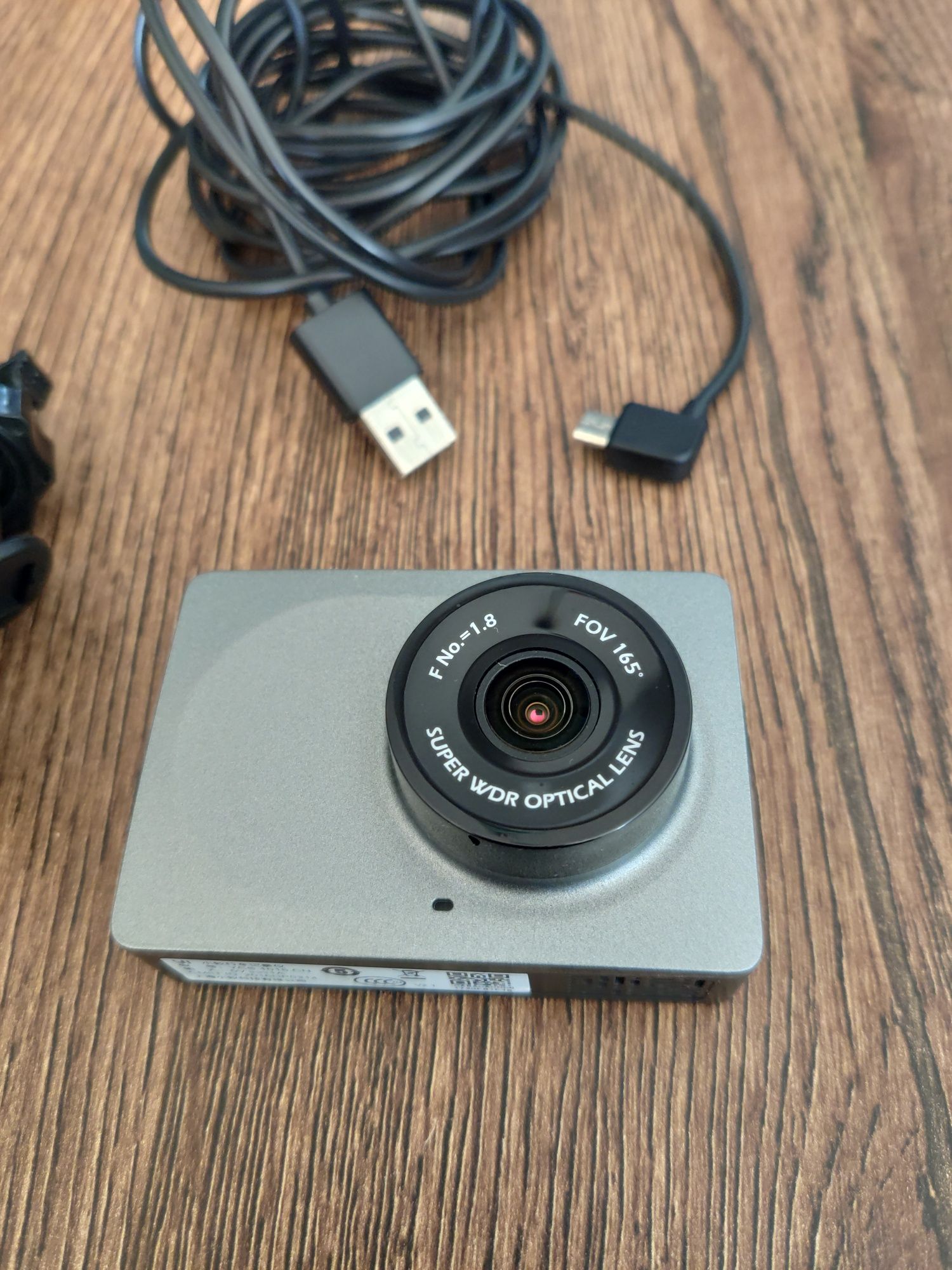 Wideorejestrator Kamera samochodowa Xiaomi YI, kąt 165 stopni , 60 kl.