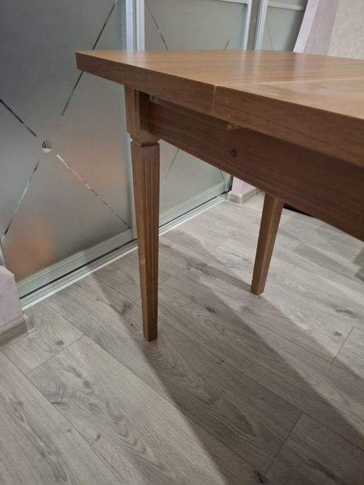 Продам стіл розкладний