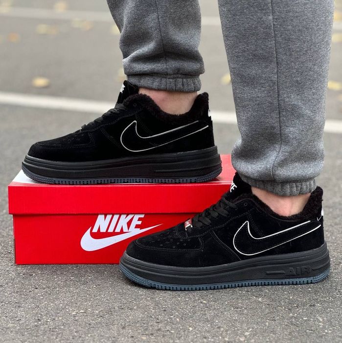 Чоловічі зимові кросівки Nike хутро