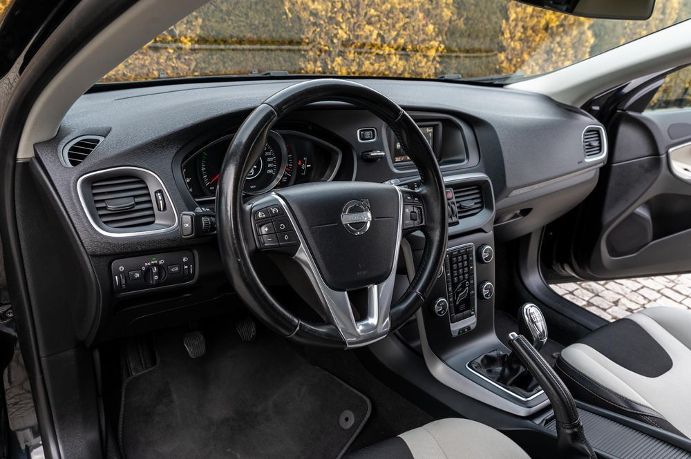 Volvo V40 Cross Country D2 CROSS COUNTRY*1.6D*115KM*100%Bezwypadkowy*Serwis ASO*1 Właś*Ideał*