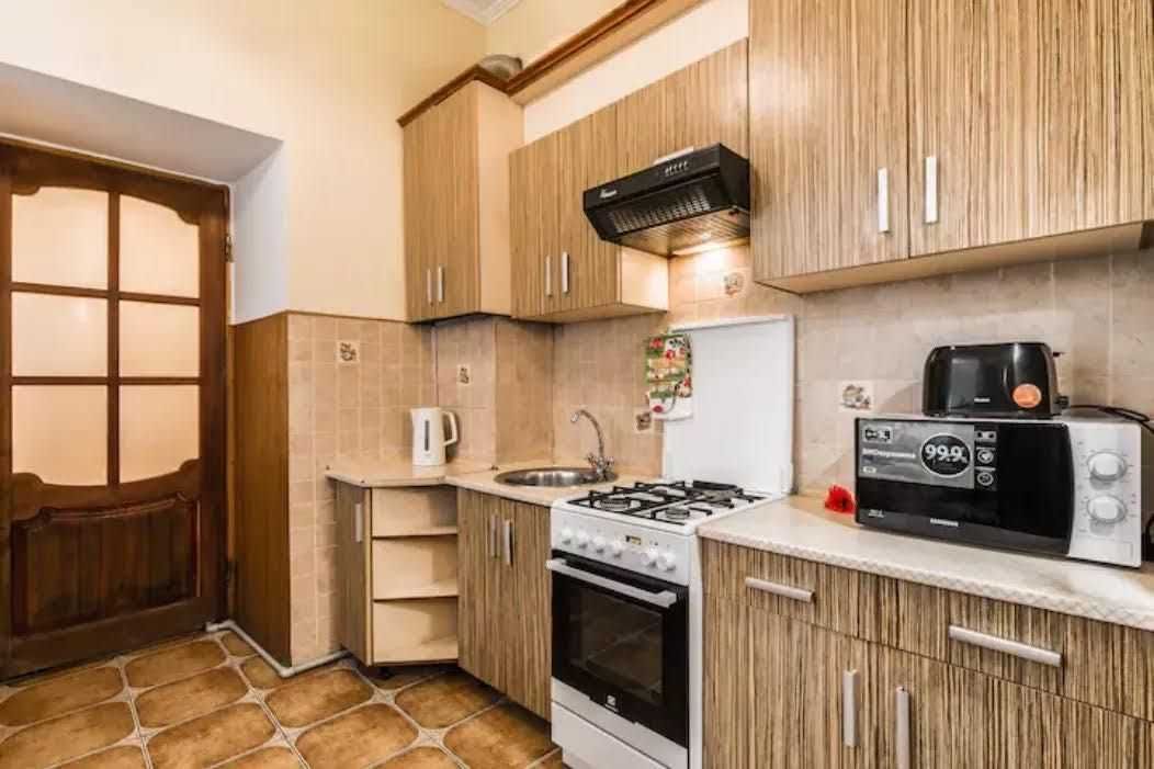 Оренда 2к квартири в Центрі на вул. Котляревського