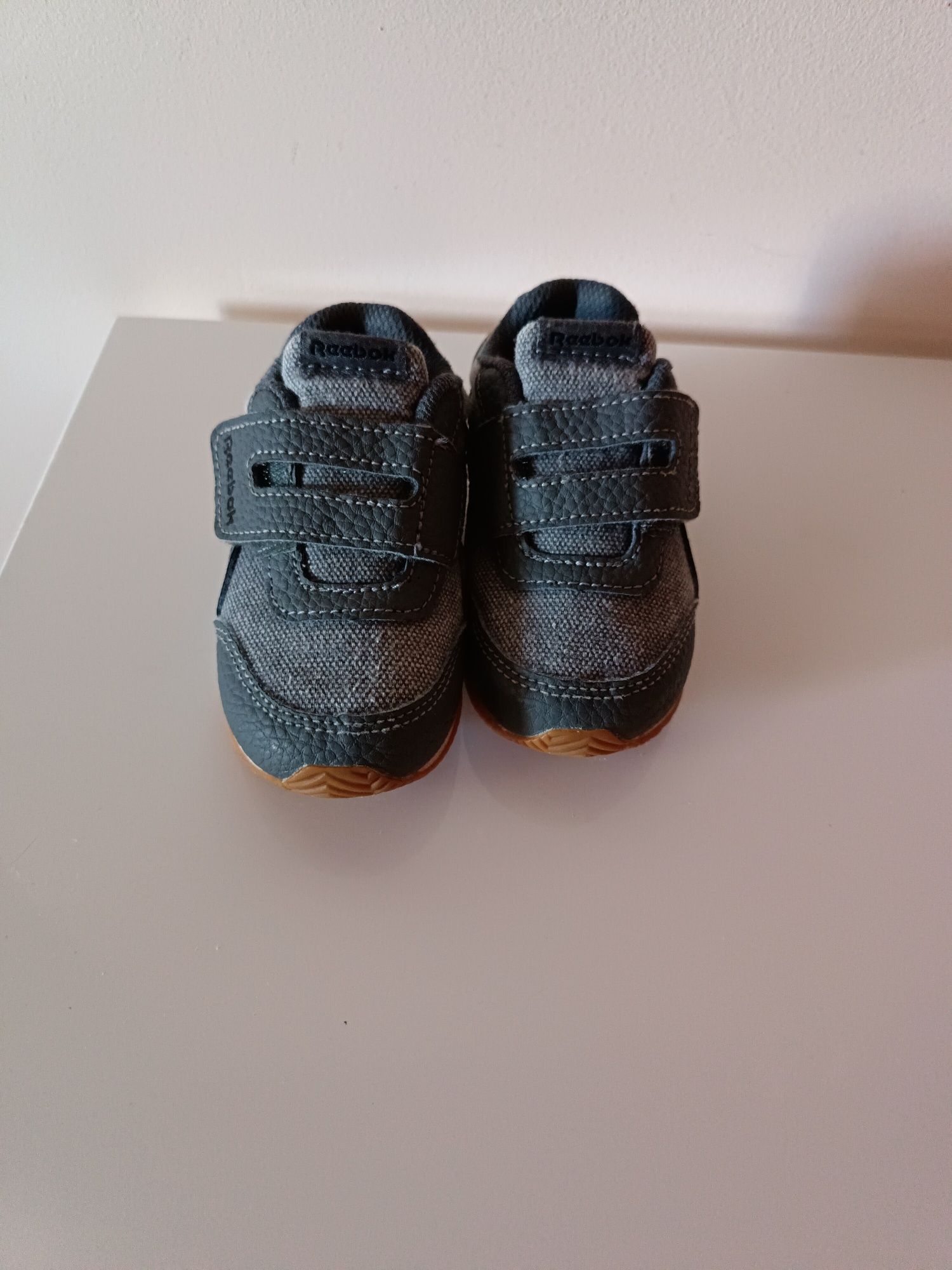Reebok tamanho 21