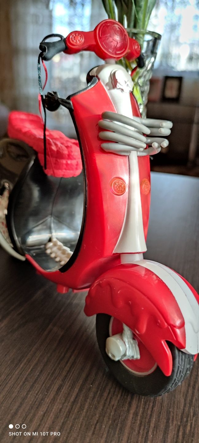 Скутер для ляльок