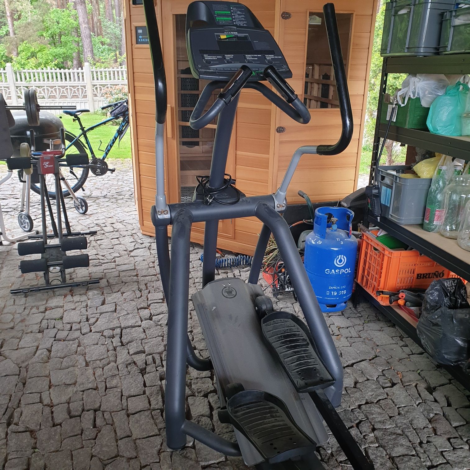 Orbitrek PRECOR EFX 556
