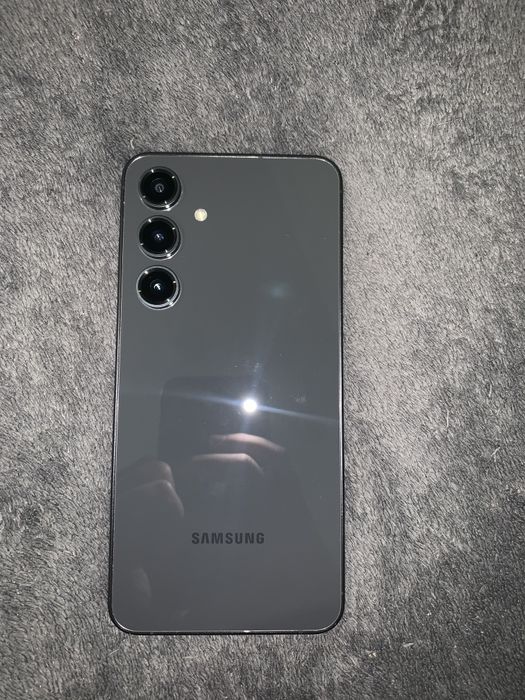 Продам Samsung galaxy s24 fe в чудовому стані