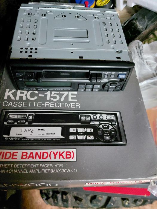 Магнитола с динамиками Кенвуд