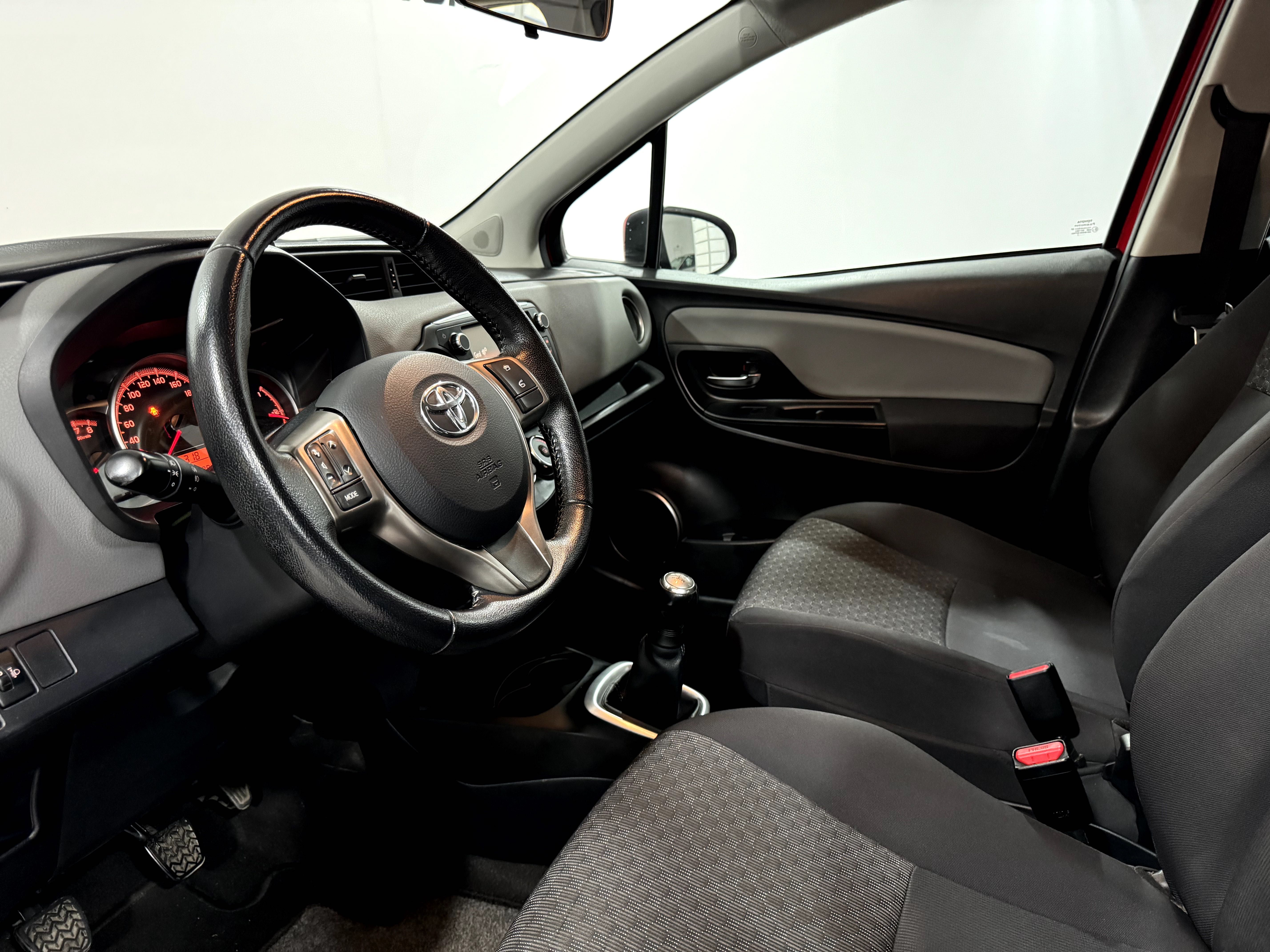 Toyota Yaris III (facelift 2014) Nacional