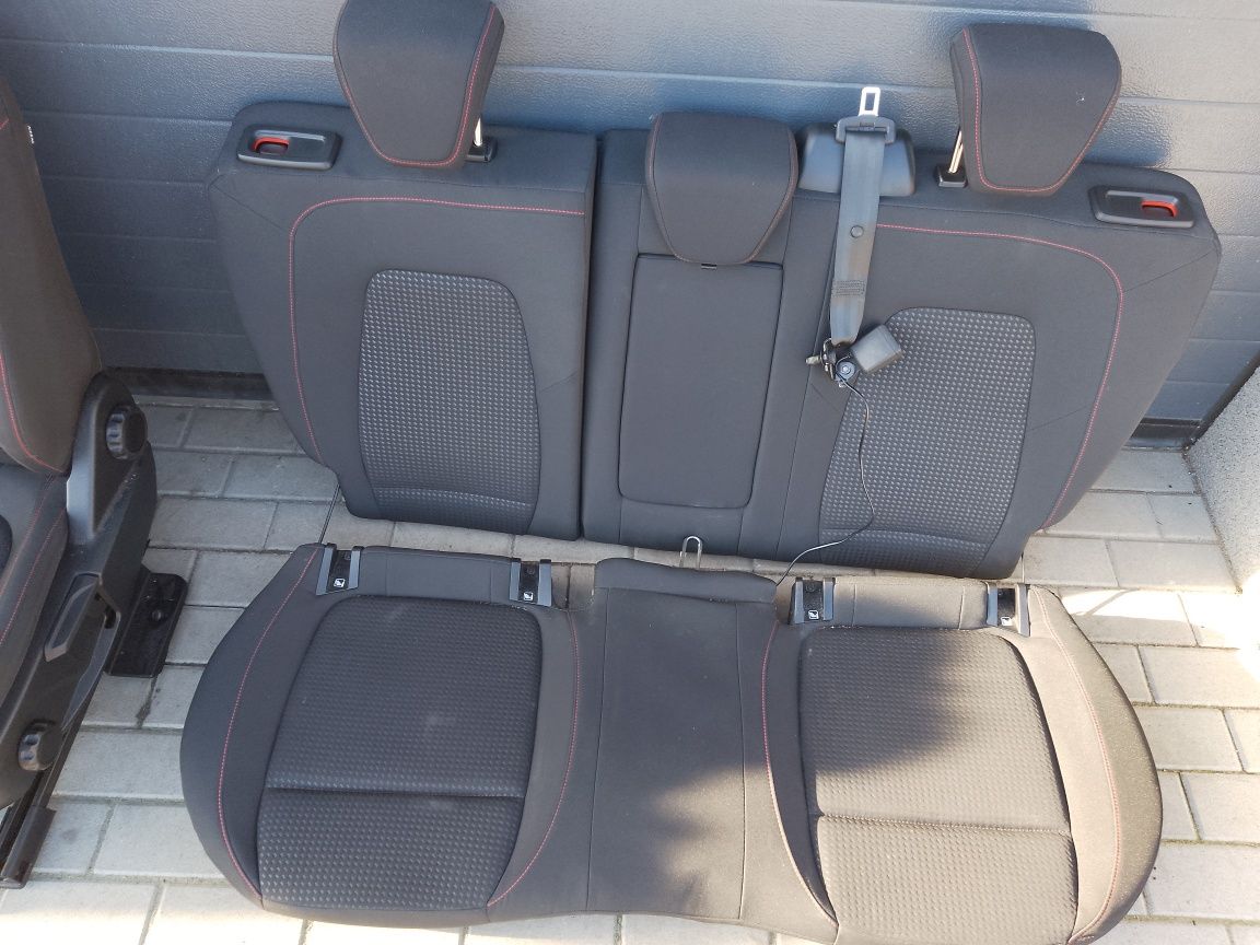 Siedzenia,fotele boczki  ford focus kombi MK4 st line