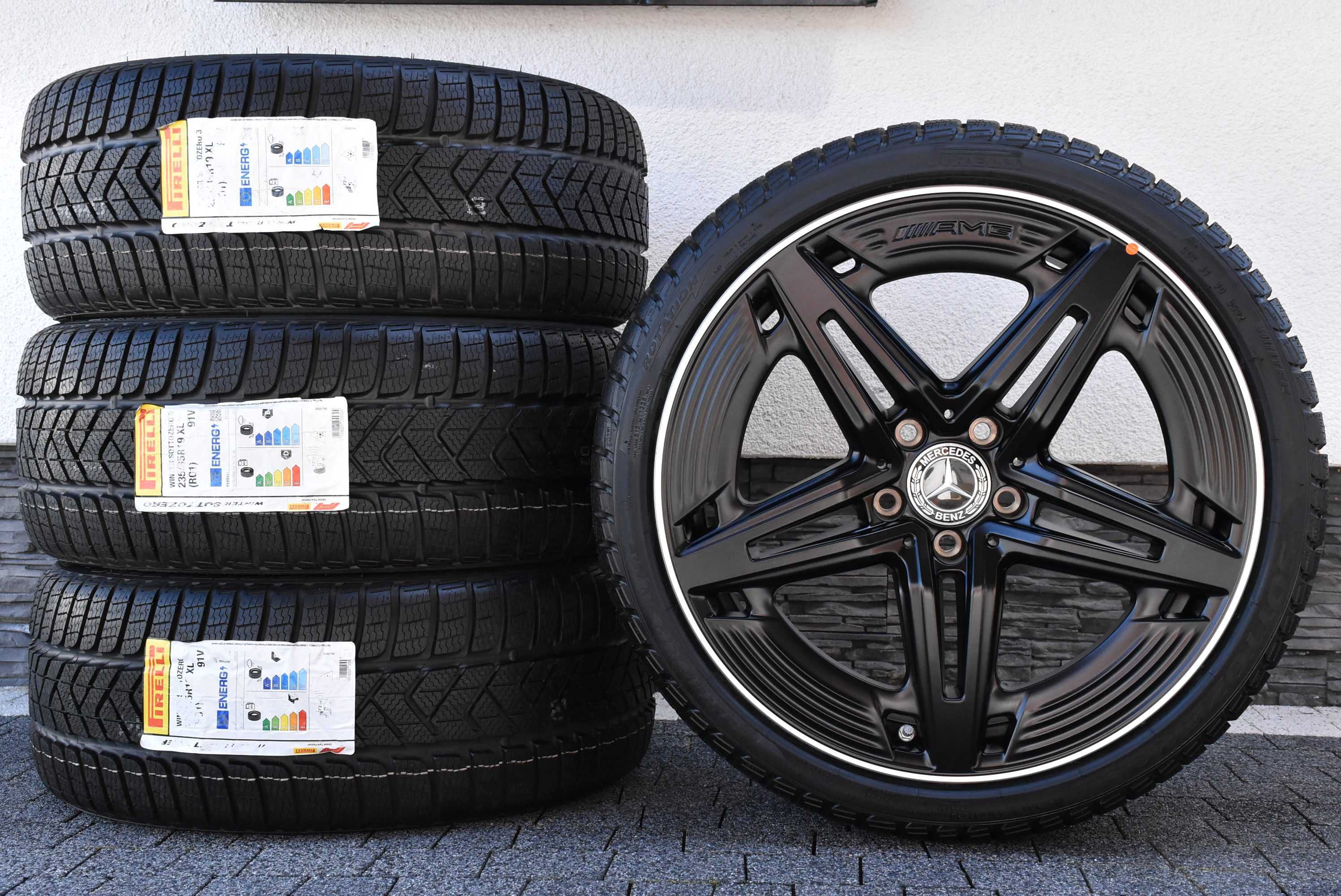 Nowe koła zimowe OEM Mercedes A35 AMG A Klasa W177 19" Pirelli 2025r