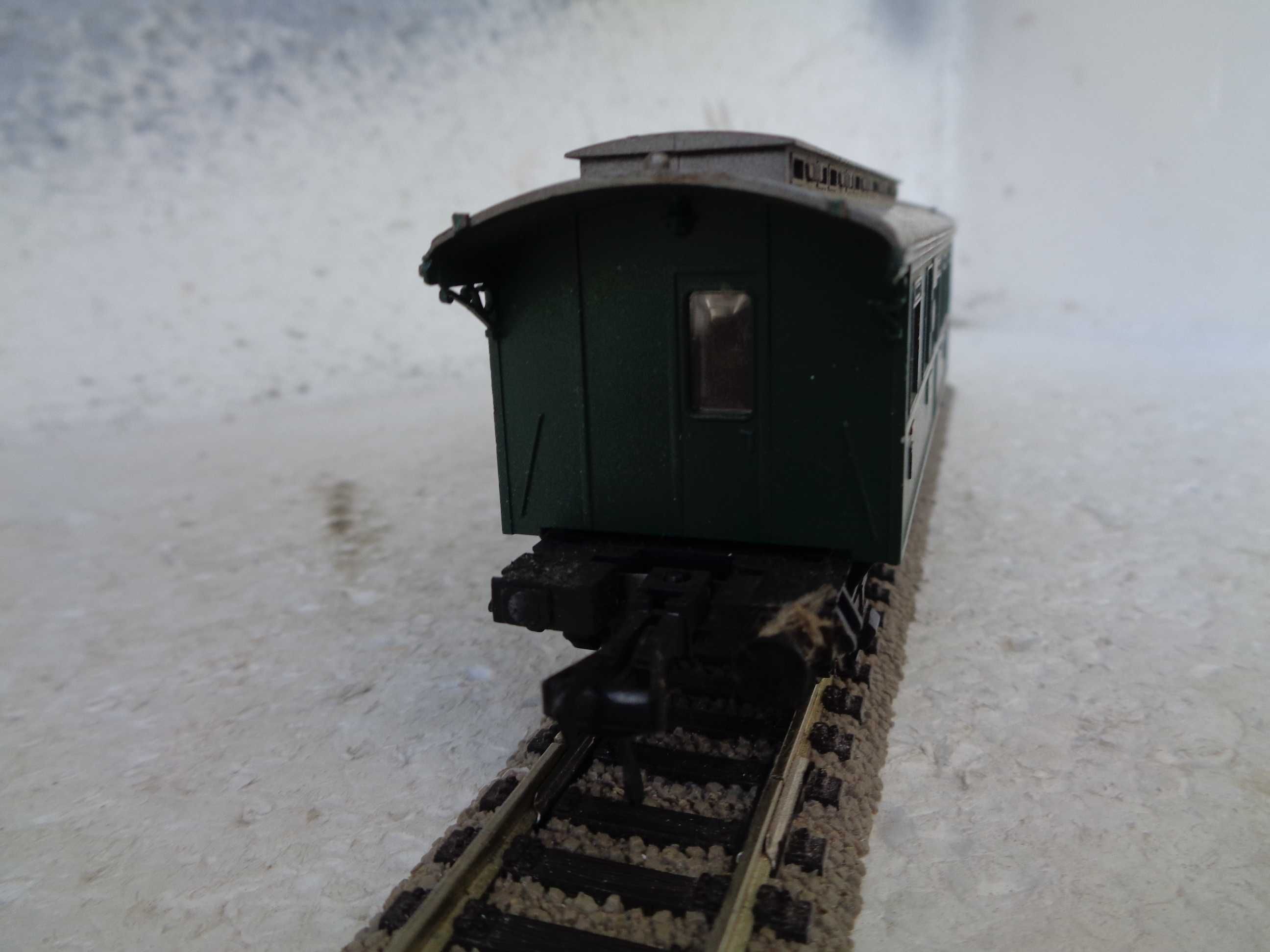 1:87 Fleischmann Carruagem passageiros da DR