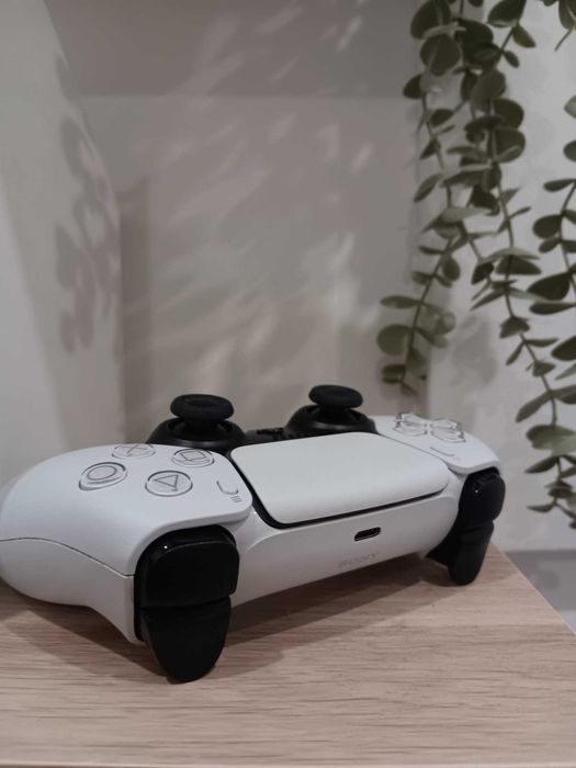 Playstation 5 - 1 comando