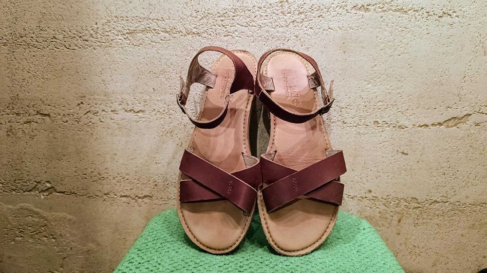 Damskie sandały TIMBERLAND EK HARBORVIEW Y-STRAP r.40,5 skóra stan bdb