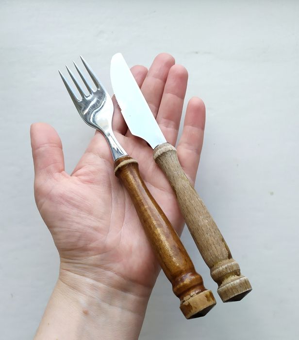 Вінтажна пара виделка та ніж GDR