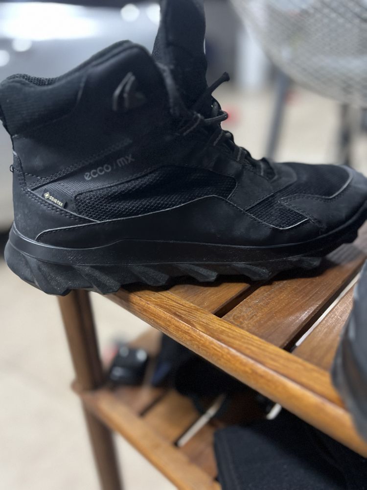 Botas taticas marca Ecco