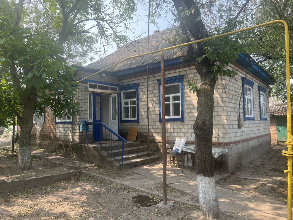 Продам добротний будинок  район Крюків ( Кременчук)