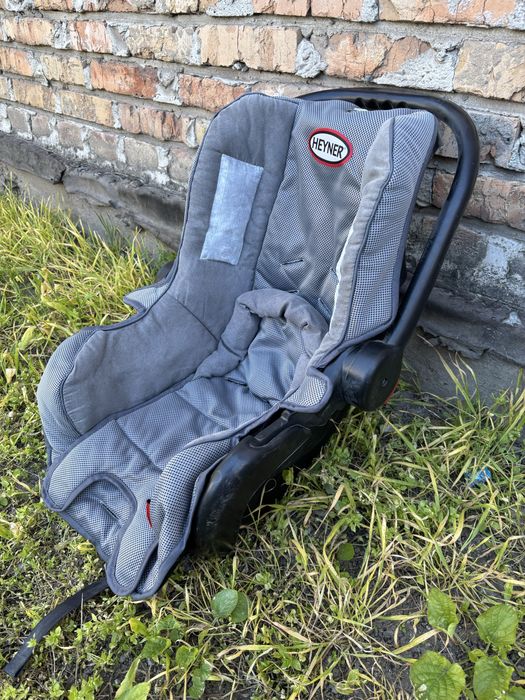 Продам детское авто кресло в отличном состоянии