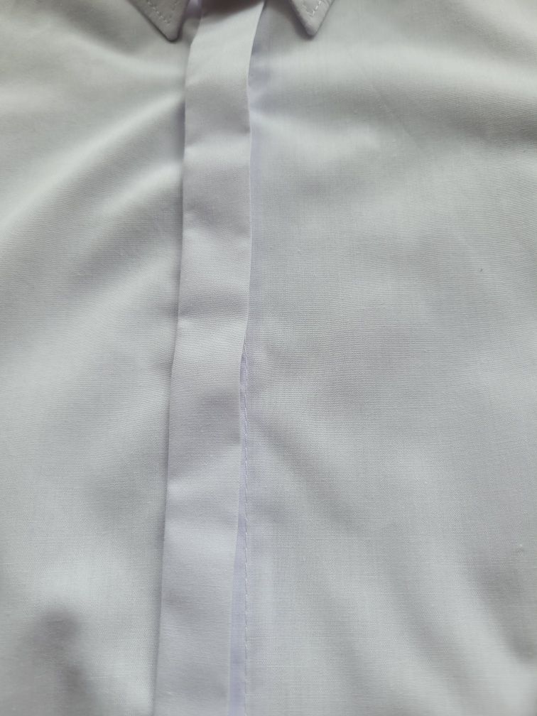 Biała koszula r. 152