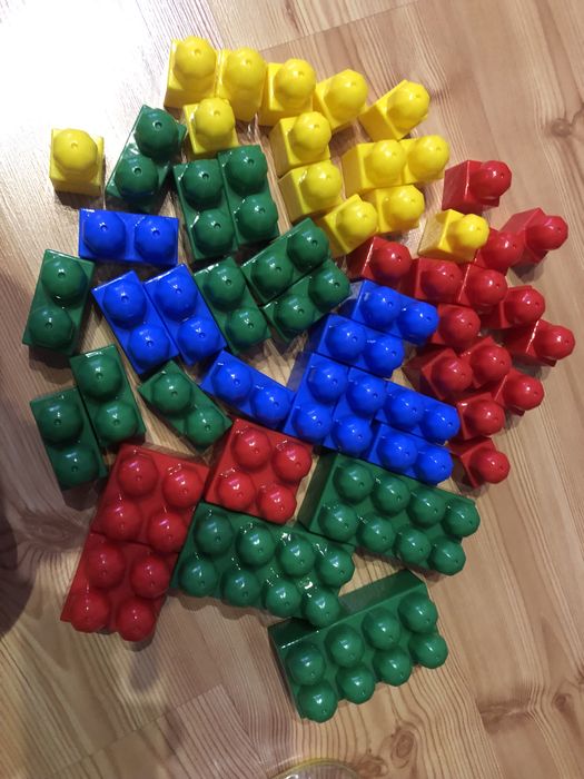 Продам конструктор мега блок  54 детали