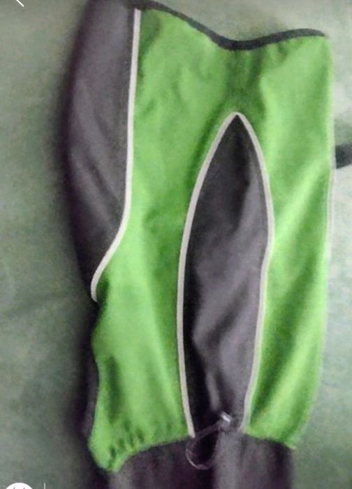 Kurtka nieprzemakalna dla psa