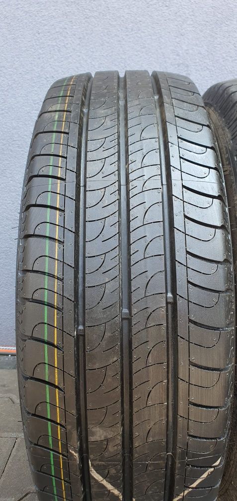 215/65/16 c Goodyear para Nowe Demo