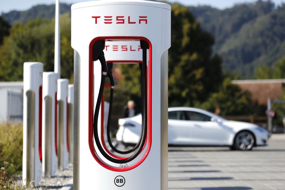Tesla supercharger free unlimited